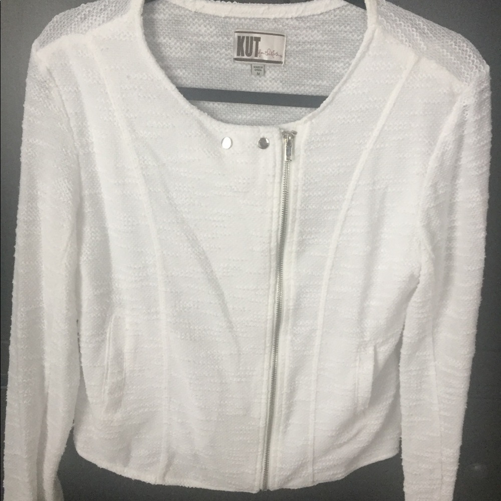 White zip up blouse